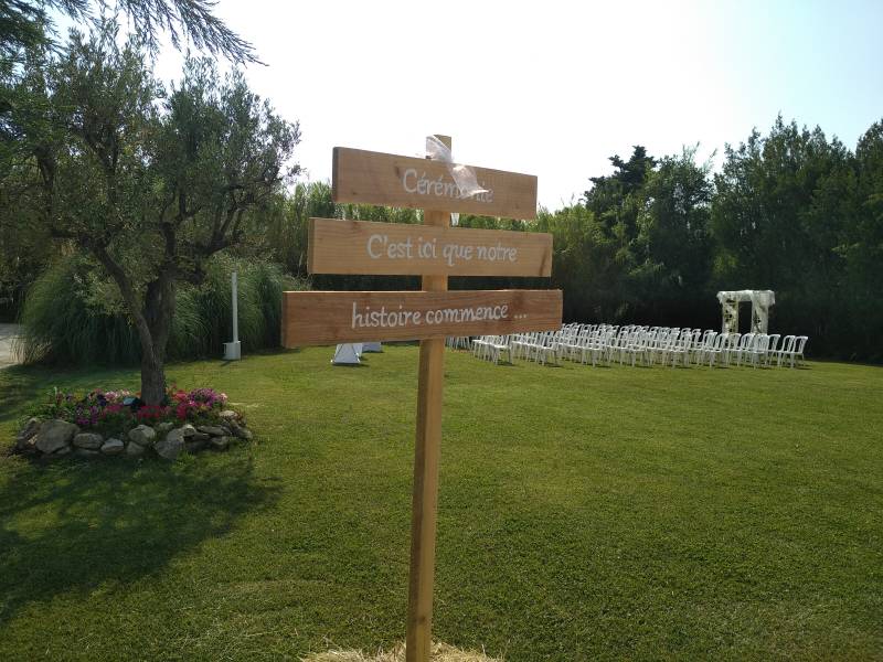 cérémonie en extérieur pour mariage en provence